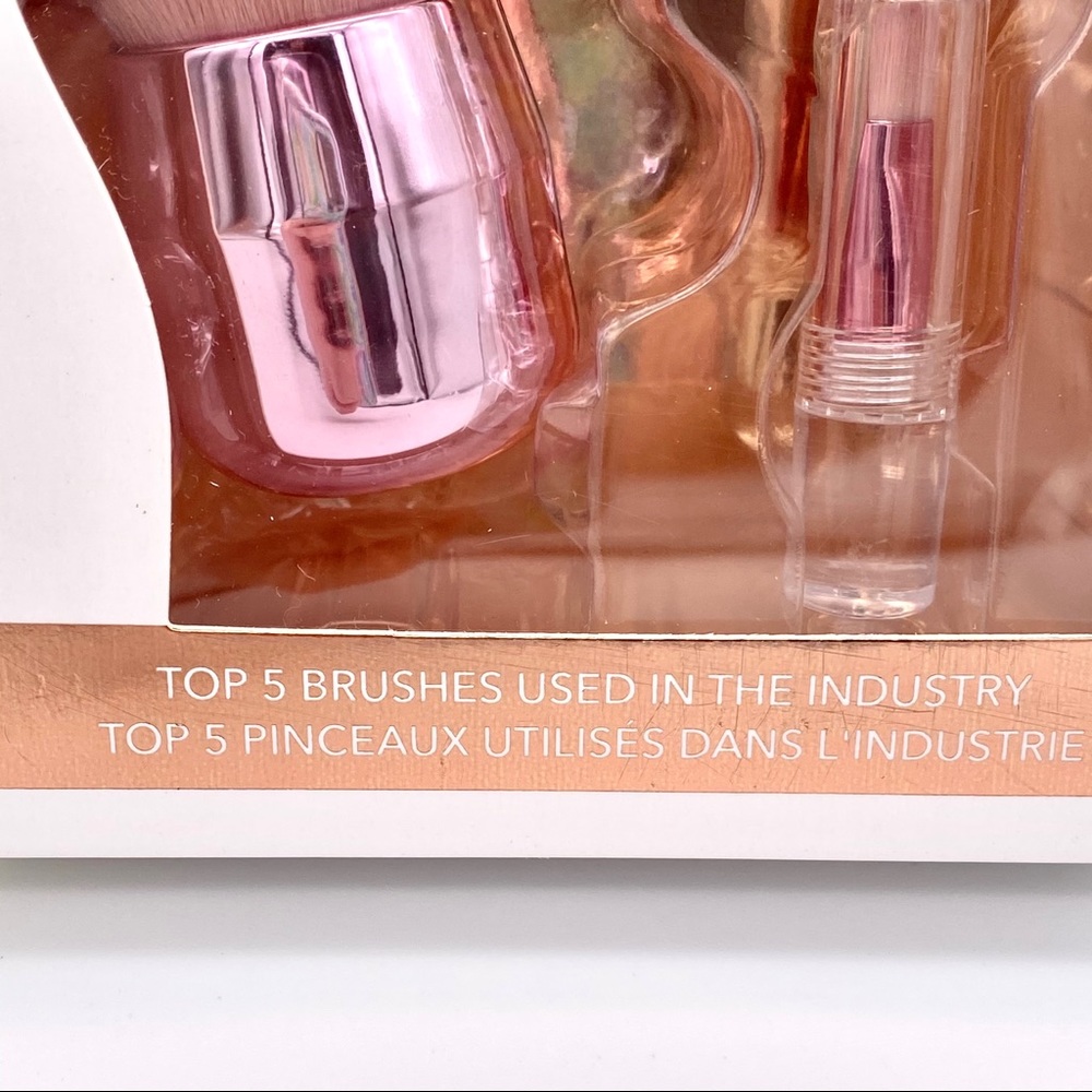 NIB Zoë Ayla 1 Kabuki + 4-in-1 brush Set - Picture 6 of 15